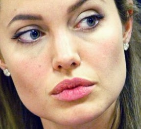 angelina-jolie-160390.jpg
